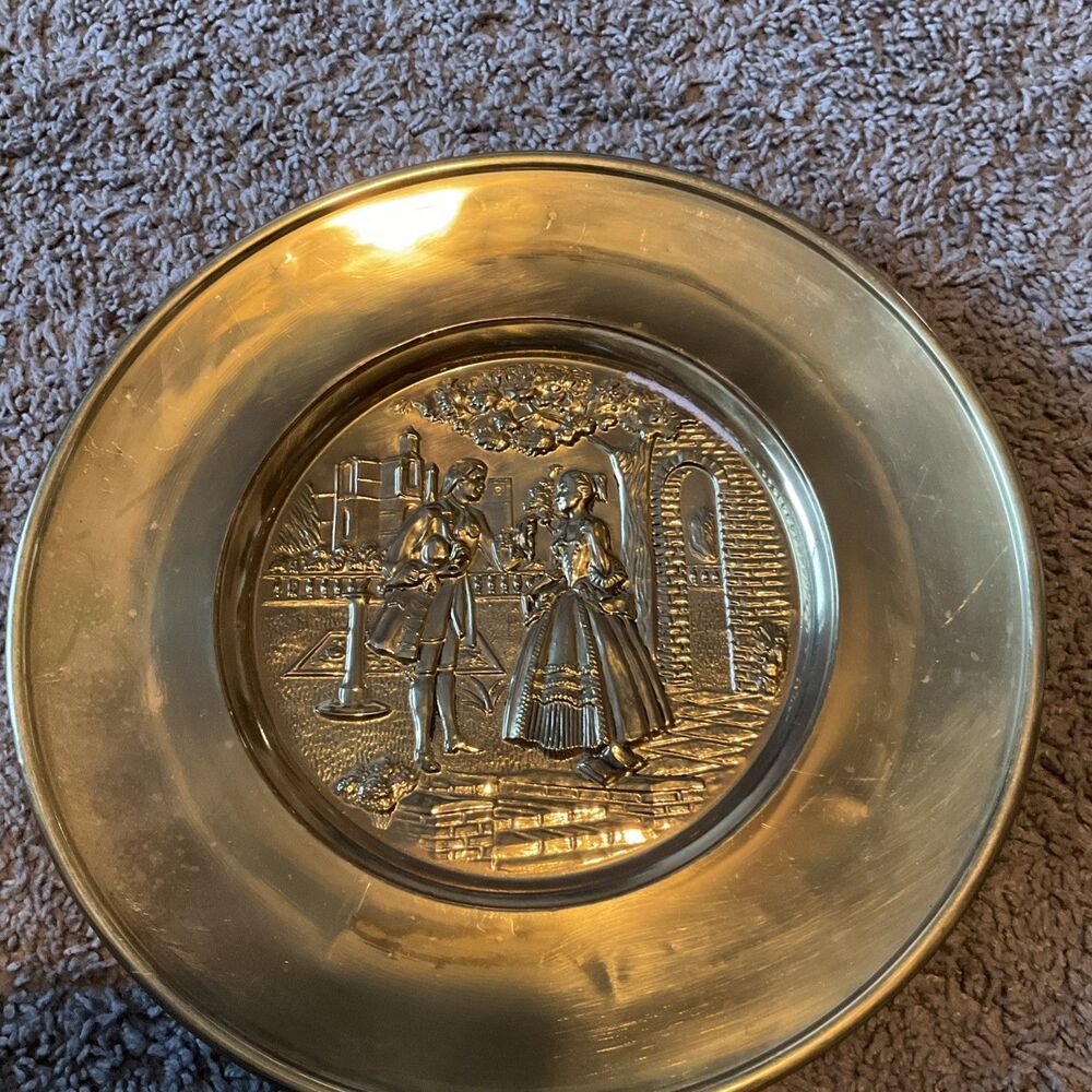 VTG MCM 12” Brass Wall Plate Charger Courting Couple Lovers Man & Woman England